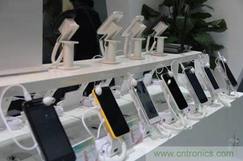 圖2：基于聯(lián)芯雙核/四核平臺(tái)的多款智能終端機(jī)型閃亮登場(chǎng)。