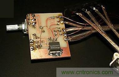 焊接完畢，背面