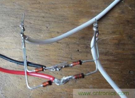 想減少電費(fèi)嗎？DIY一個(gè)迷你風(fēng)力發(fā)電機(jī)吧