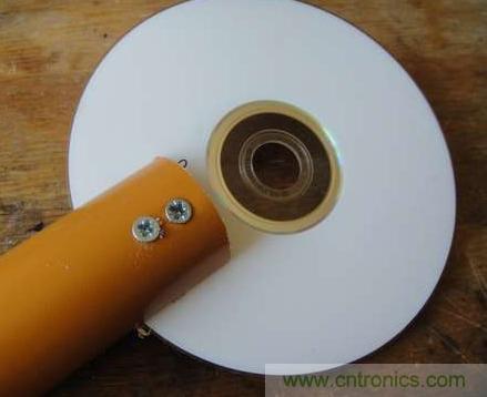 想減少電費(fèi)嗎？DIY一個(gè)迷你風(fēng)力發(fā)電機(jī)吧