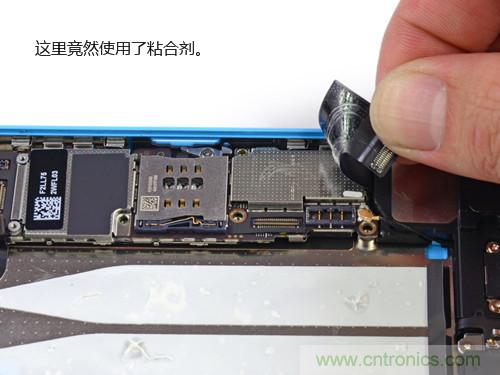 內(nèi)部能否出&ldquo;彩&rdquo;？&ldquo;五彩機身&rdquo;iPhone 5C拆解揭秘