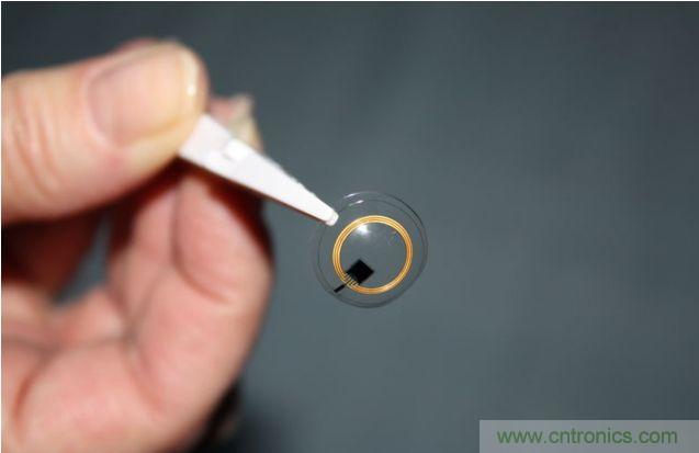 MEMS傳感器體積微小，精度可達(dá)微米級(jí)別