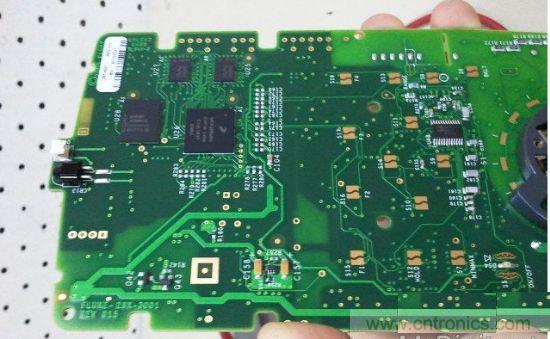 拆萬(wàn)用表中的的&ldquo;蘋果&rdquo; Fluke 287