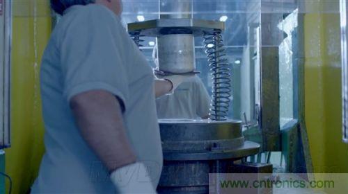 顛覆傳統(tǒng)設計，蘋果全新Mac Pro生產(chǎn)線探秘