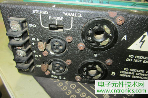 用料很給力！專業(yè)后級(jí)功放美國(guó)高峰FA1201拆解