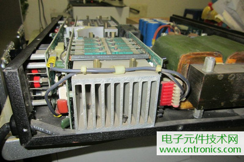 用料很給力！專業(yè)后級(jí)功放美國(guó)高峰FA1201拆解