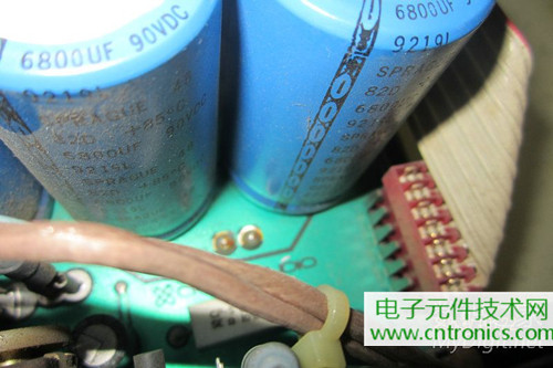 用料很給力！專業(yè)后級(jí)功放美國(guó)高峰FA1201拆解