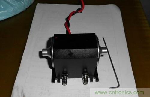 這貨一萬三？50W半導(dǎo)體激光模塊拆解