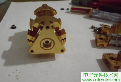 這貨一萬三？50W半導(dǎo)體激光模塊拆解