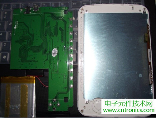探秘電子紙！一款電紙書的電子墨水屏拆解
