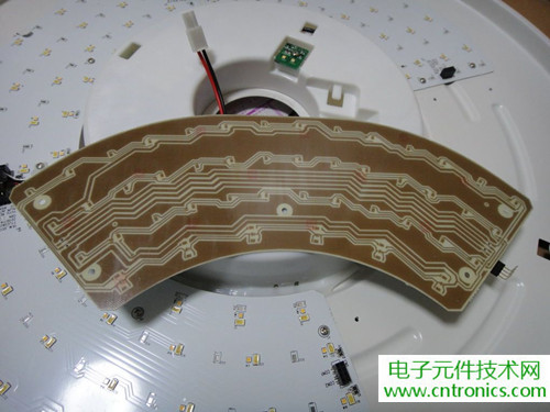 高端大氣上檔次！智能遙控調(diào)光LED吸頂燈拆解