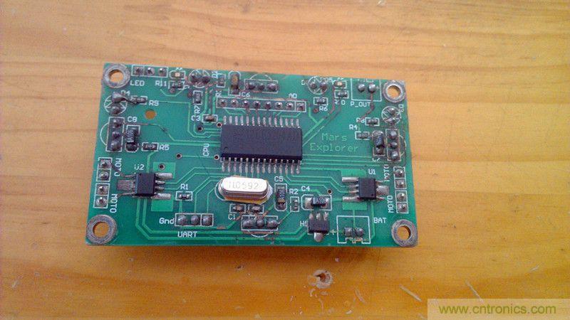 牛人力作！PCB版藍(lán)牙智能小車DIY