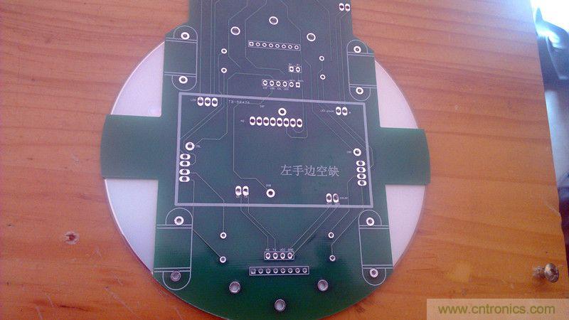 牛人力作！PCB版藍(lán)牙智能小車DIY