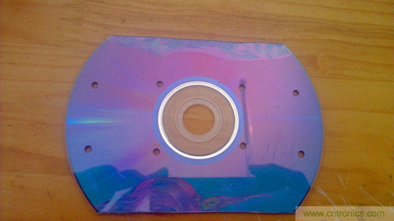 牛人力作！PCB版藍(lán)牙智能小車DIY