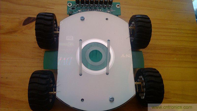 牛人力作！PCB版藍(lán)牙智能小車DIY