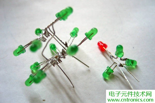 工科男的圣誕禮物:簡易LED圣誕樹DIY