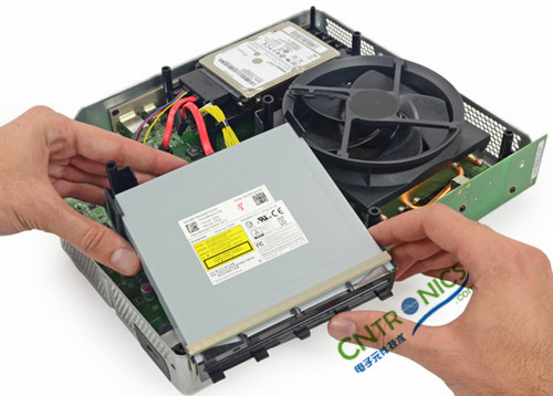 不容錯(cuò)過！大神級拆解力作：X-BOX ONE 解密內(nèi)部結(jié)構(gòu)!！