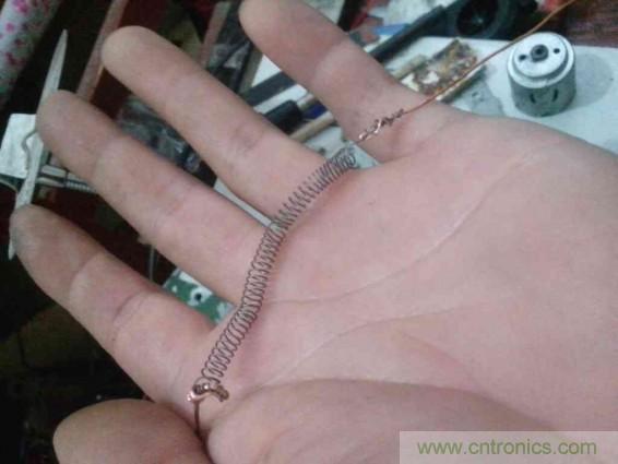 利用廢品制作熱風(fēng)槍！