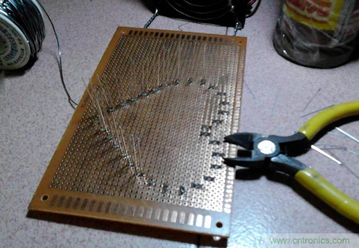 三八節(jié)將至！DIY心形LED流水燈！你們懂的~