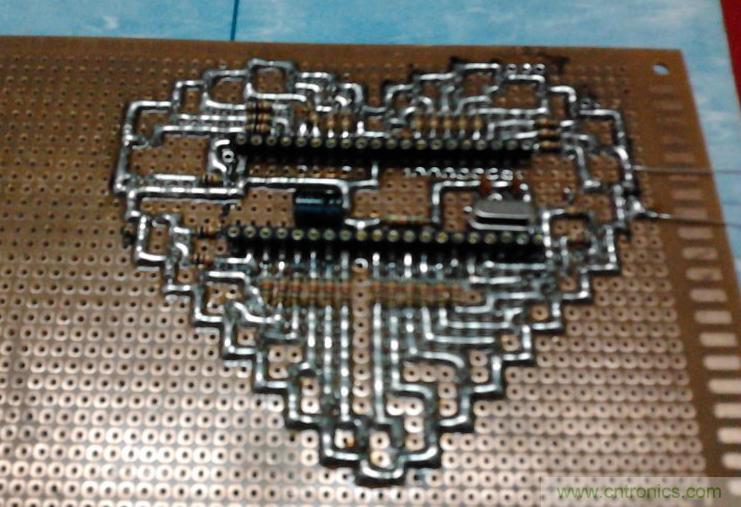 三八節(jié)將至！DIY心形LED流水燈！你們懂的~