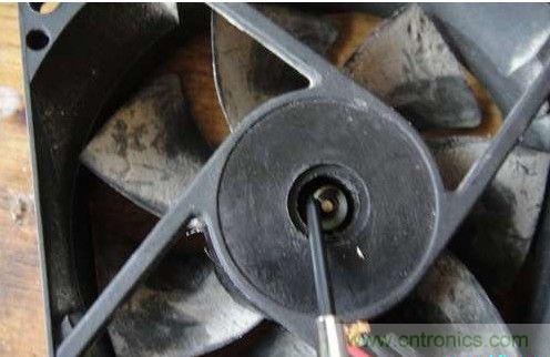 創(chuàng)意DIY！迷你風(fēng)力發(fā)電機(jī)！