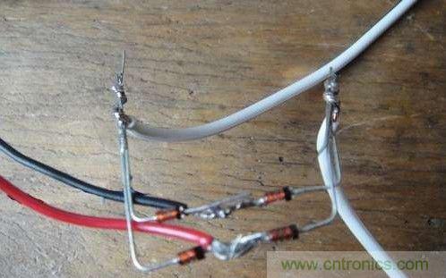 創(chuàng)意DIY！迷你風(fēng)力發(fā)電機(jī)！