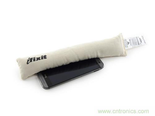 牛人強拆！新HTC One(M8)真機精密做工難修理