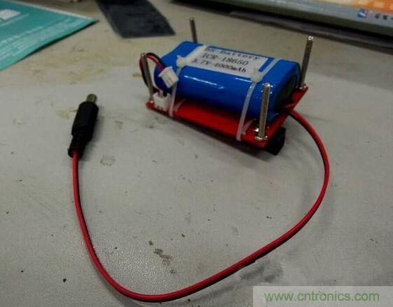 DIY神器：夜間不間斷電源，大學(xué)通宵嗨翻天！