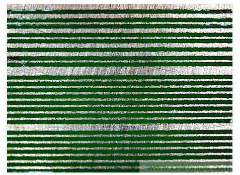 應(yīng)用遮蔽膠帶后，所有多余的密封材料都被清除了