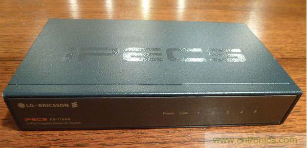 圖1：LG愛立信公司5口千兆以太網(wǎng)(GbE)交換機(jī)ES-1105G正面圖。