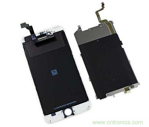 iPhone 6 Plus搭載的高清LED屏幕尺寸為5.5英寸，像素密度為401ppi，并采用了IPS（平面轉(zhuǎn)換）技術(shù)。（來源：iFixit）