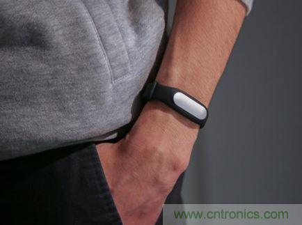 小米手環(huán)光感版體驗(yàn)：便宜實(shí)惠，功能尚可