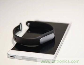 小米手環(huán)光感版體驗(yàn)：便宜實(shí)惠，功能尚可