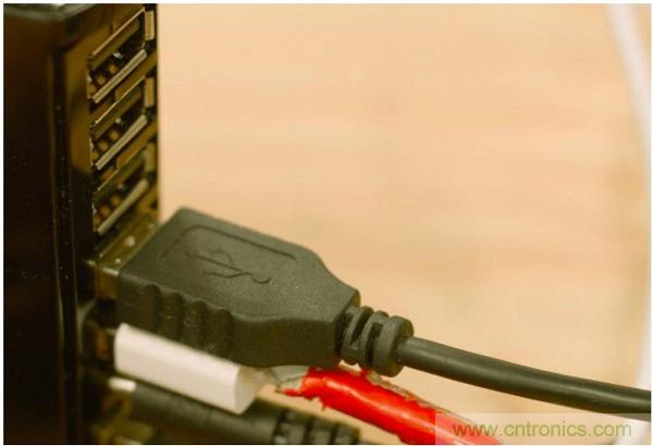 C.H.I.P. 和 Pi Zero超微型電腦&mdash;&mdash;誰(shuí)才是創(chuàng)客們心里的 No.1？