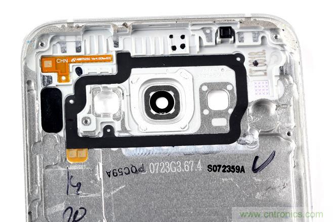 三星Galaxy A8拆解，中端、旗艦傻傻分不清楚