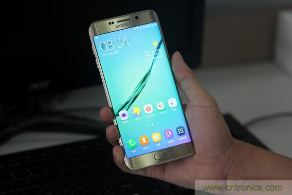 三星S6 Edge+拆解：比S6 Edge加在哪里？