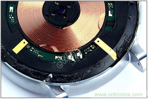 MOTO 360二代智能手表拆解：只有細(xì)節(jié)，沒有亮點