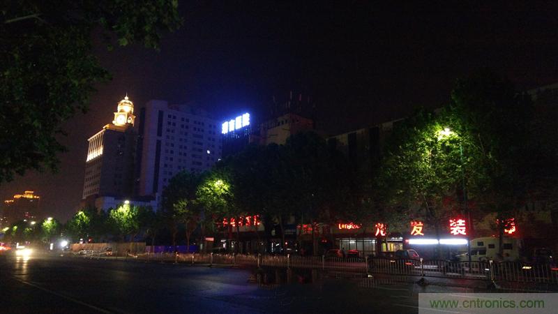 無(wú)邊框的 nubia Z9 ，一款既有驚喜，又有驚艷的智能手機(jī)