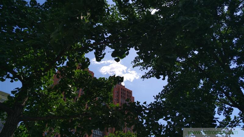 無(wú)邊框的 nubia Z9 ，一款既有驚喜，又有驚艷的智能手機(jī)