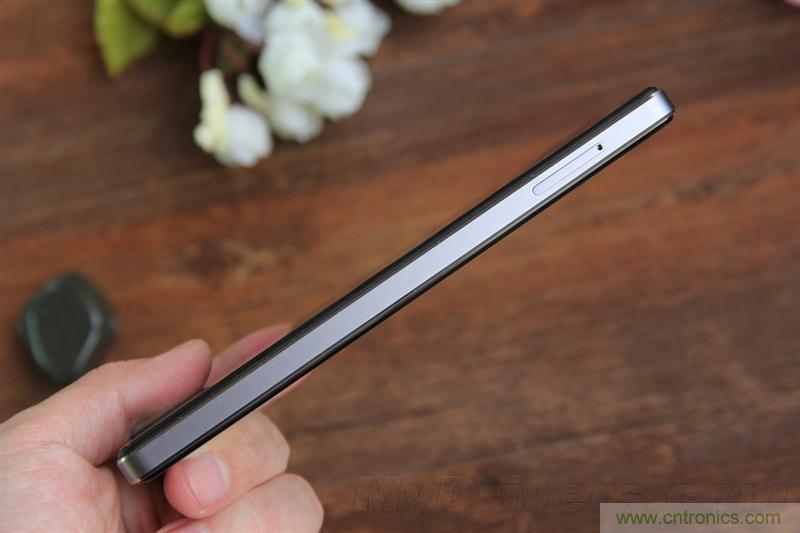 無(wú)邊框的 nubia Z9 ，一款既有驚喜，又有驚艷的智能手機(jī)