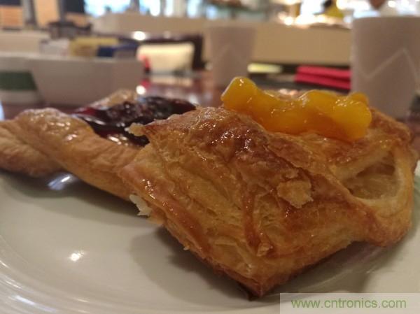 新旗艦Mate 8全評(píng)測(cè)：橫空出世！能否延續(xù)一機(jī)難求？