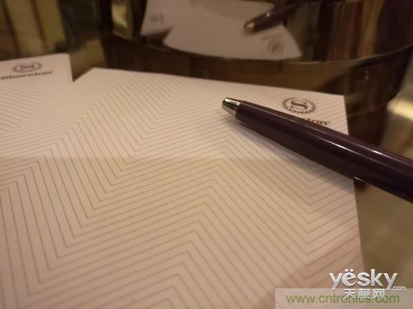 新旗艦Mate 8全評(píng)測(cè)：橫空出世！能否延續(xù)一機(jī)難求？