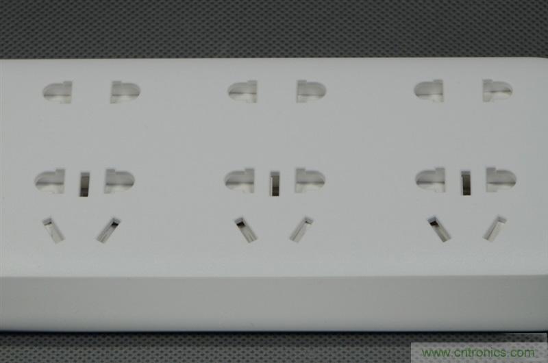 做工怒贊 神秘芯片！小米智能插線板拆解、評測