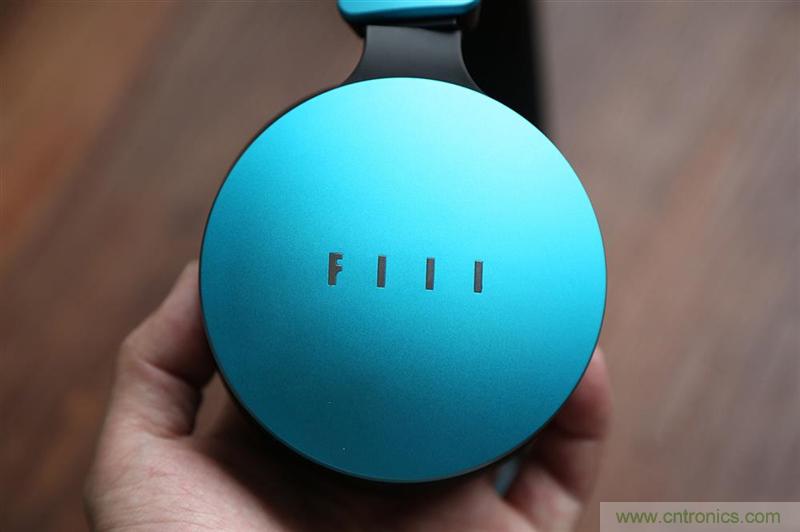 頭條哥的夢想之作！FIIL耳機(jī)能讓汪峰上頭條否？