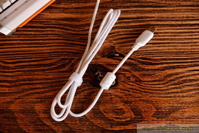 左手寫愛，右手寫他&mdash;&mdash;從此鍵盤鼠標(biāo)不分家！