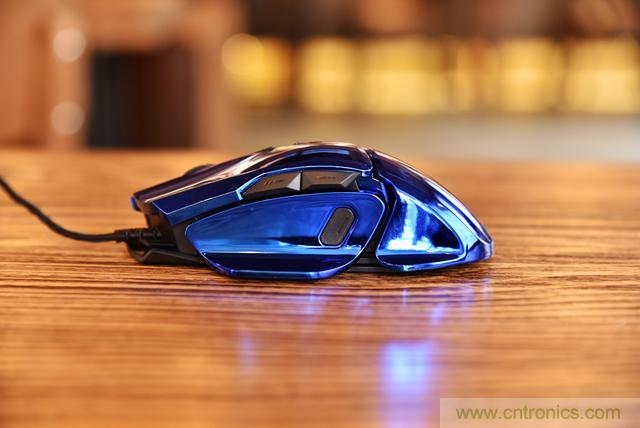 左手寫愛，右手寫他&mdash;&mdash;從此鍵盤鼠標(biāo)不分家！