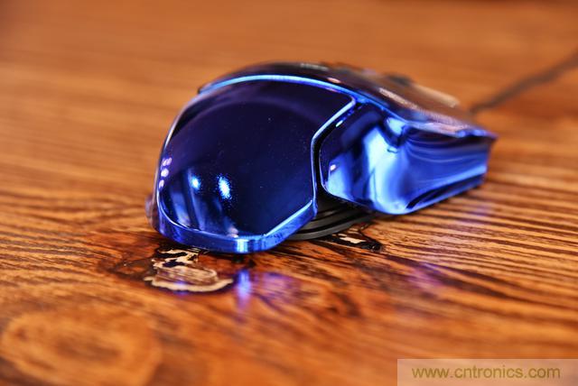 左手寫愛，右手寫他&mdash;&mdash;從此鍵盤鼠標(biāo)不分家！