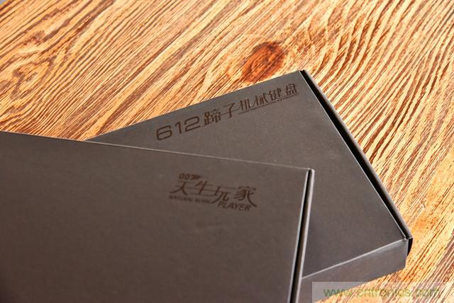 左手寫愛，右手寫他&mdash;&mdash;從此鍵盤鼠標(biāo)不分家！