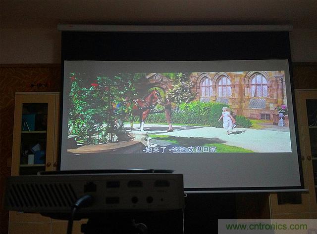 無(wú)屏電視時(shí)代已然來(lái)臨，客廳你做好準(zhǔn)備了嗎？