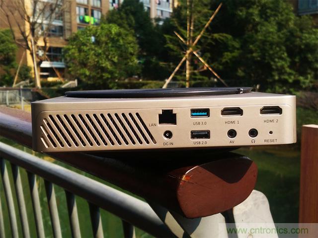 無(wú)屏電視時(shí)代已然來(lái)臨，客廳你做好準(zhǔn)備了嗎？